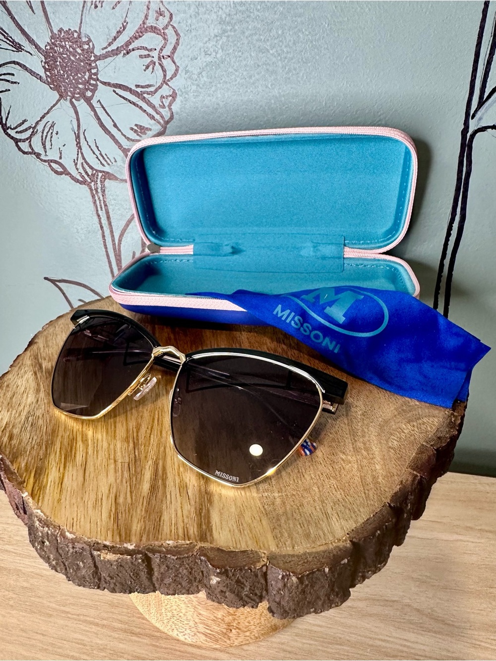 Vintage Missoni Women's Butterfly Sunglasses (Model MIS0009/S): Black/Gold